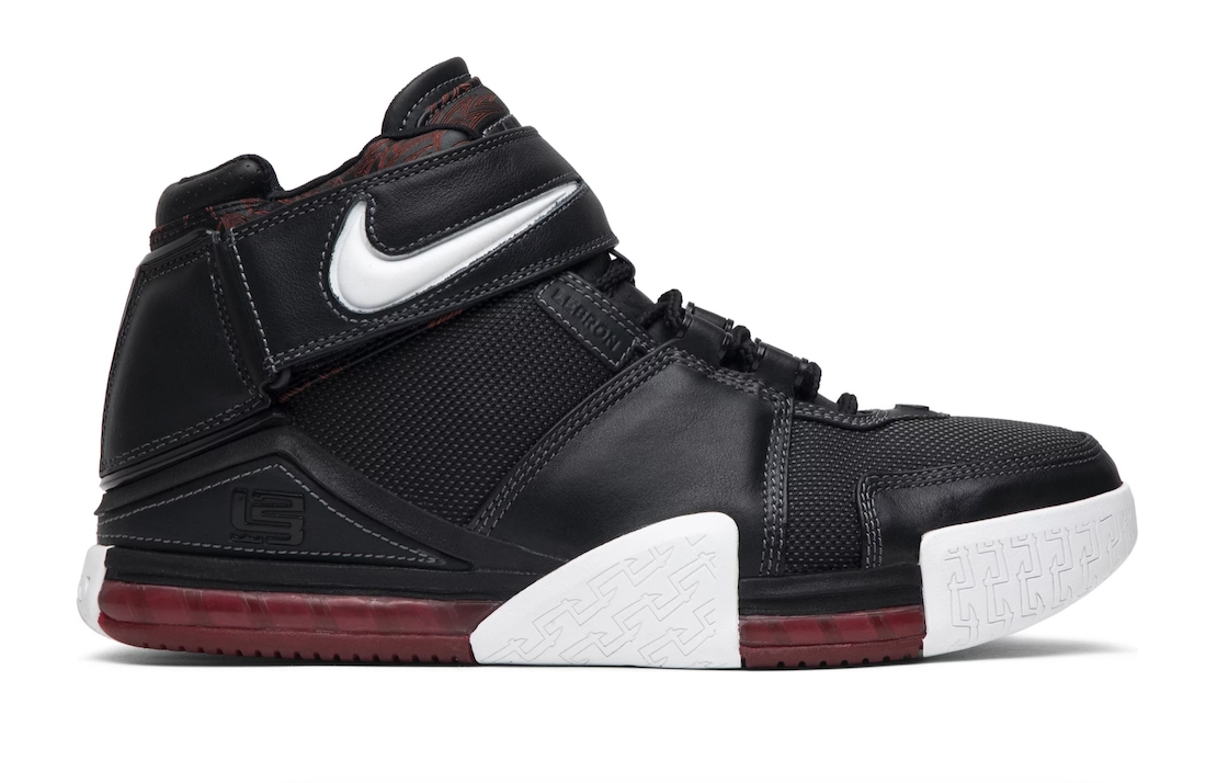 Nike LeBron 2 Retro 2022 Release Date