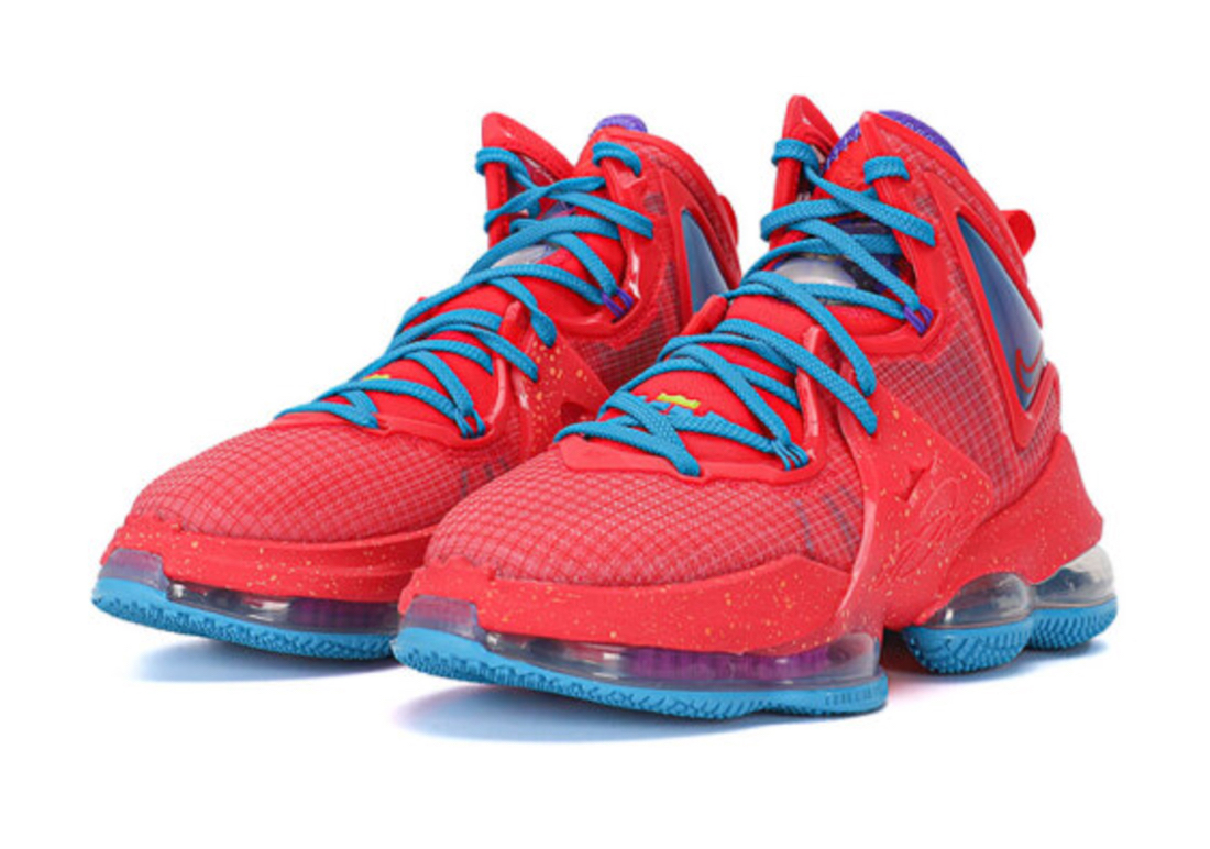 Nike LeBron 19 King's Crown Siren Red Laser Blue DC9340-600