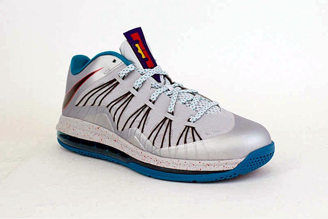 Release Reminder: Nike LeBron X Akron Aeros